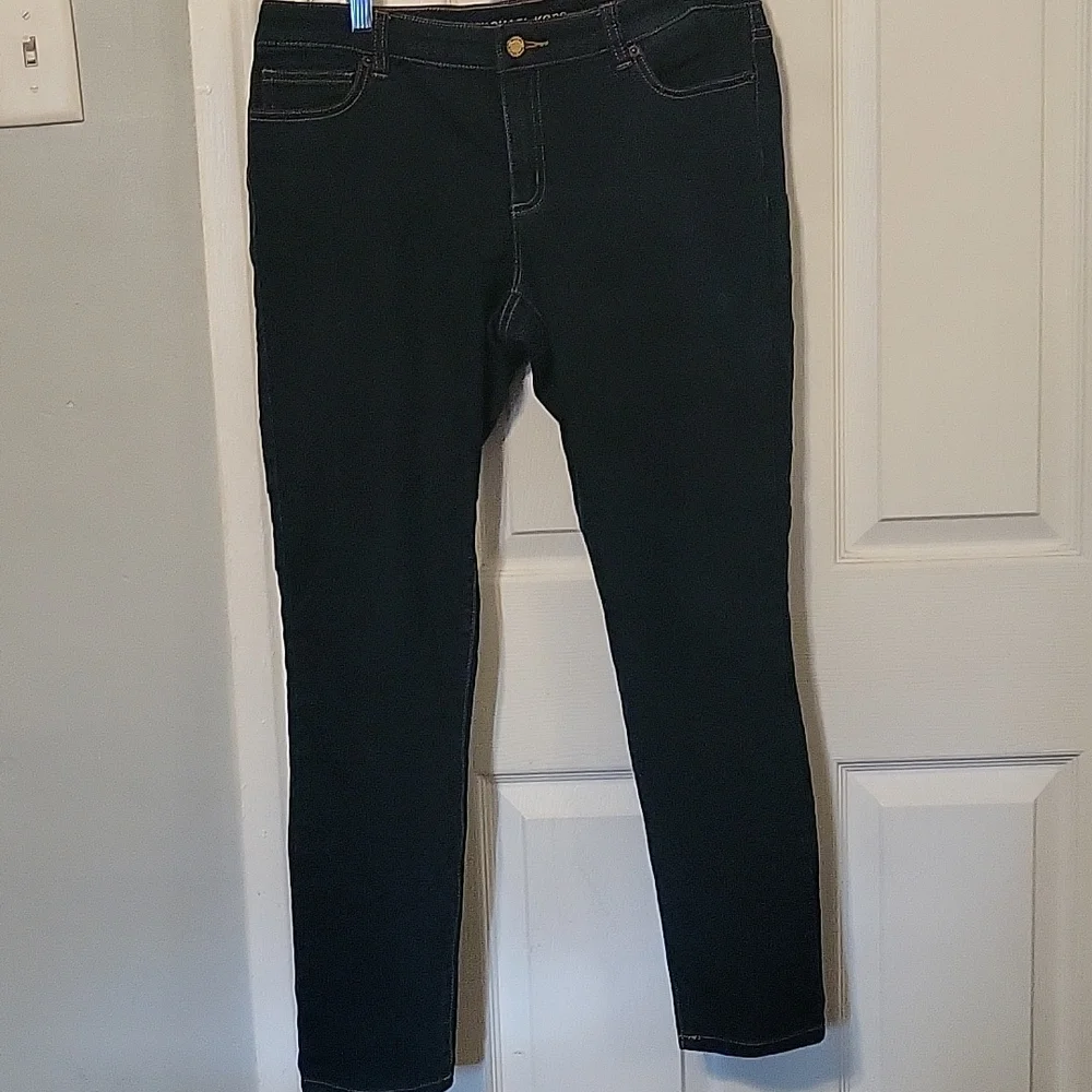 EUC Michael Kors Dark Wash Skinny Jeans